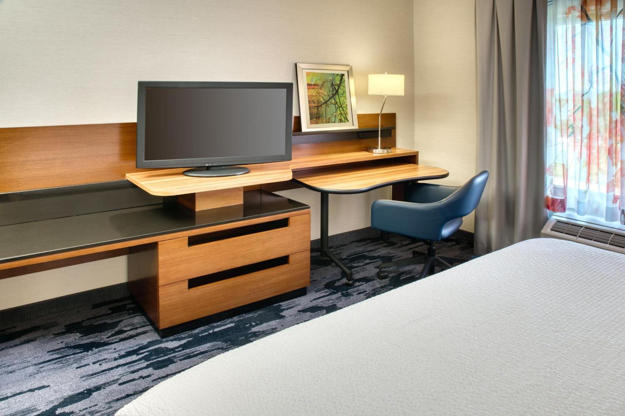 Fairfield Inn & Suites By Marriott Монктон Экстерьер фото